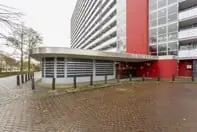 Image 2 sur 6