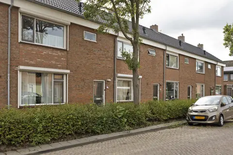 Eengezinswoning Frederik Hendrikstraat, Fijnaart - Te Huur