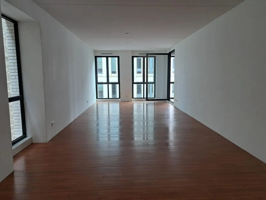 Bild 2 von 15