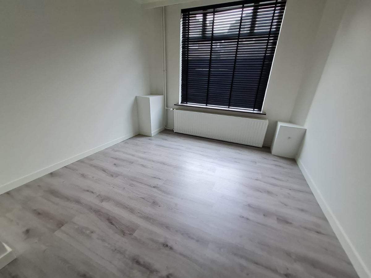 Bild 2 von 6