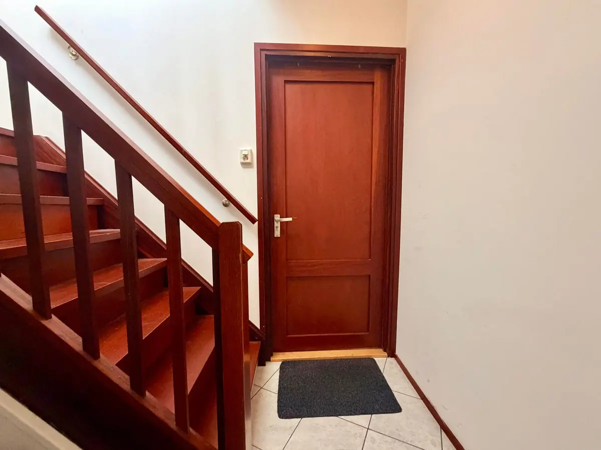 Image 11 of 16