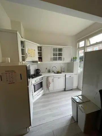 Furnished Room Oudemansstraat, Den Haag - For Rent