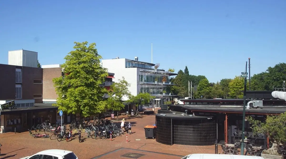 Image 12 of 39