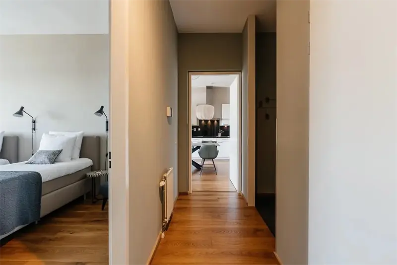 Image 6 of 19