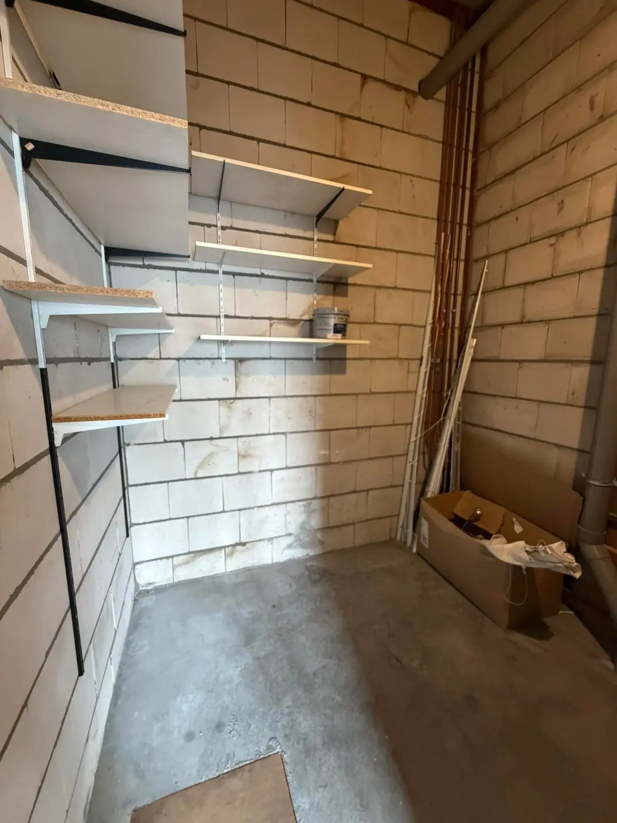 Image 3 of 25