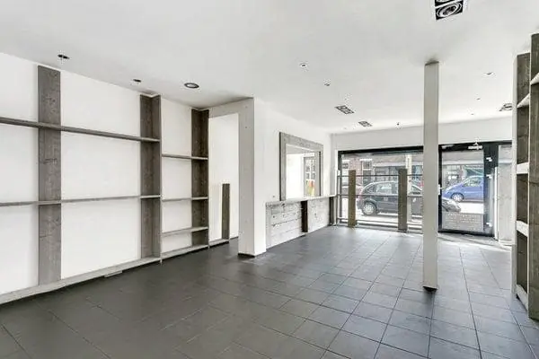 Image 2 of 30
