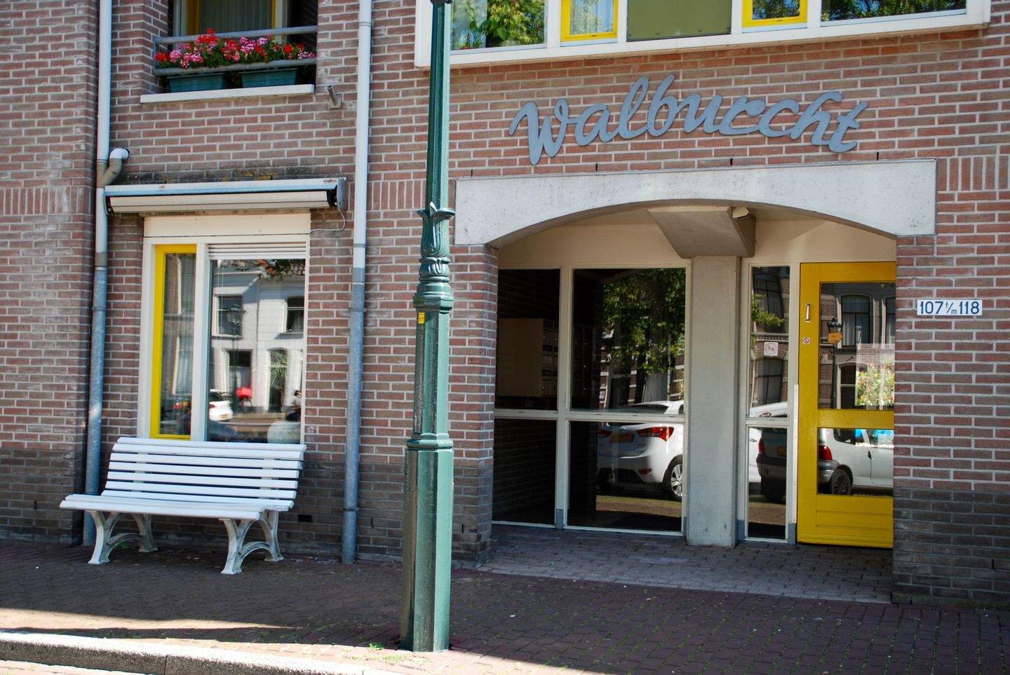 Afbeelding 2 van 12
