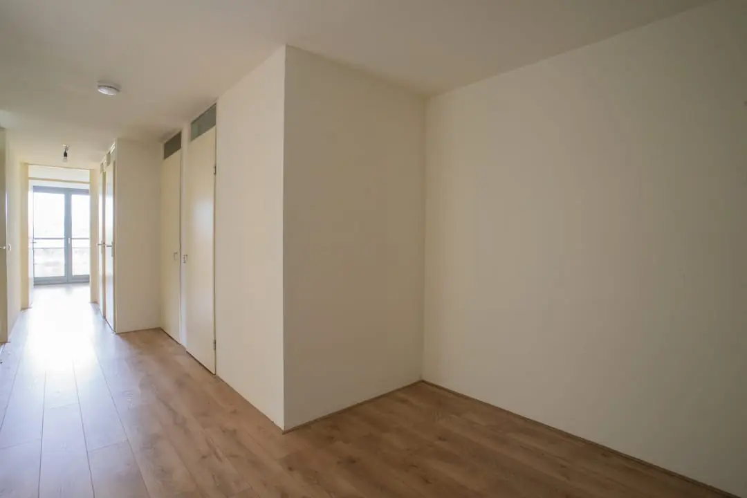 Image 17 of 21