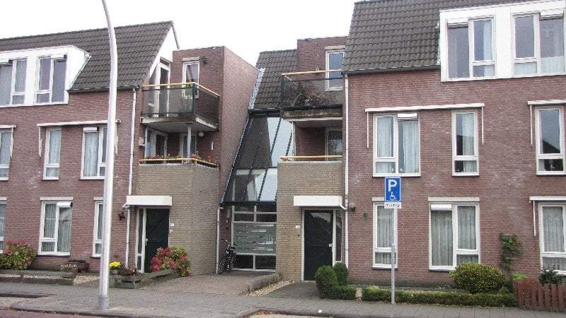 Afbeelding 1 van 8