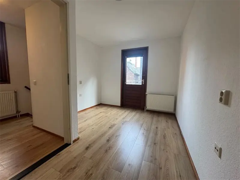 Image 8 of 14
