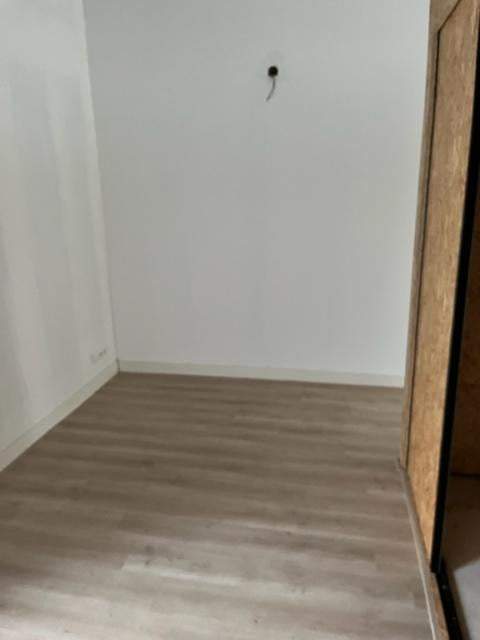 Image 2 sur 6