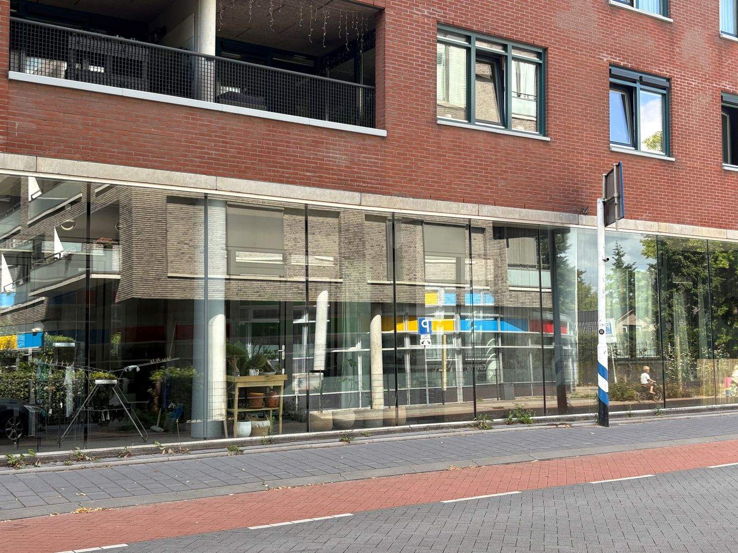 Afbeelding 2 van 6