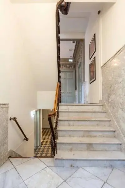 Image 15 of 19