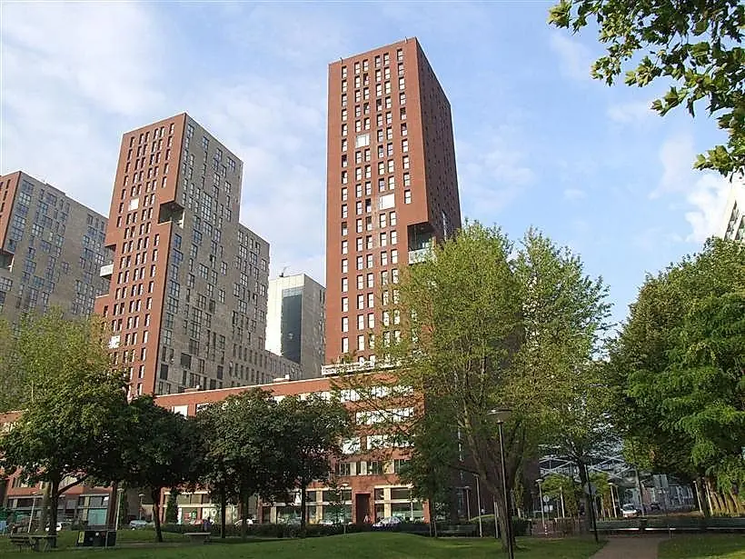 Two-Bedroom Apartment Carolina van Nassaustraat 315, The Hague - For Rent