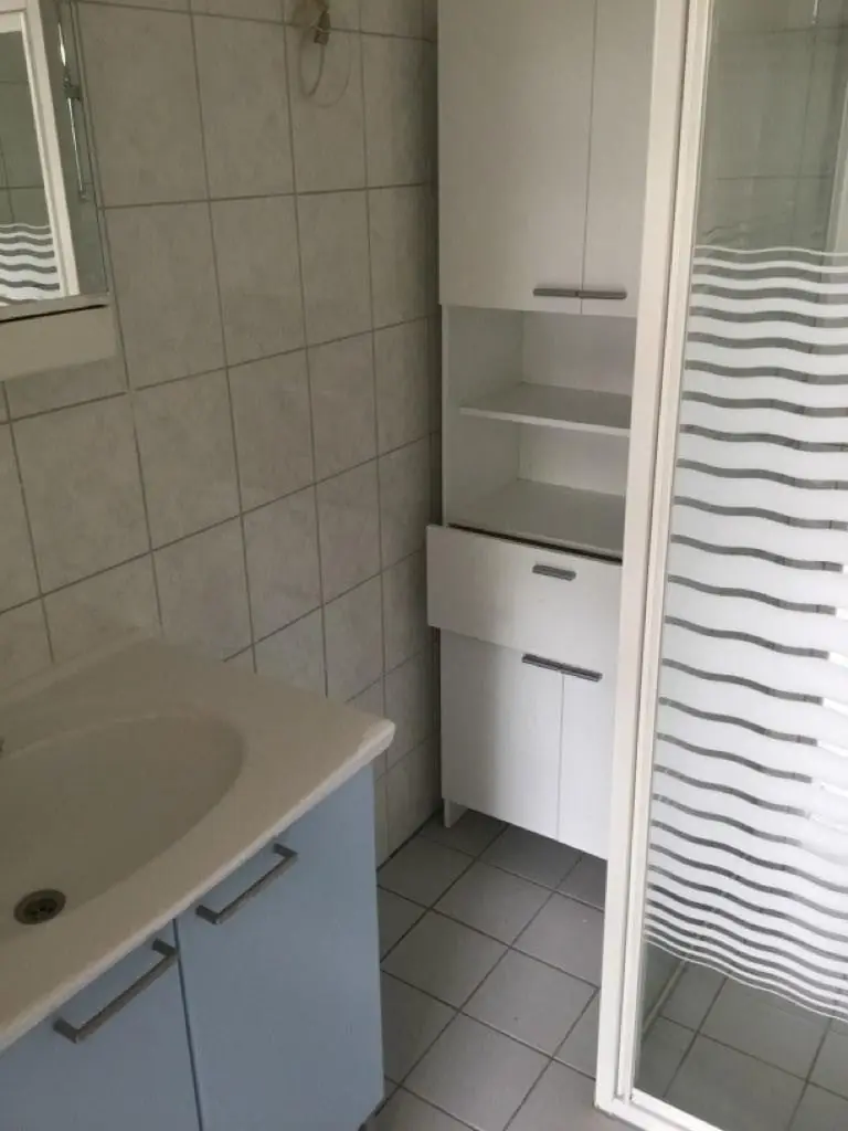 Image 12 of 20