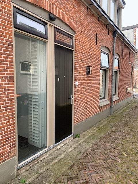 Image 1 of 21