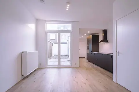Gerenoveerd herenhuis Tugelastraat, Haarlem - Te huur