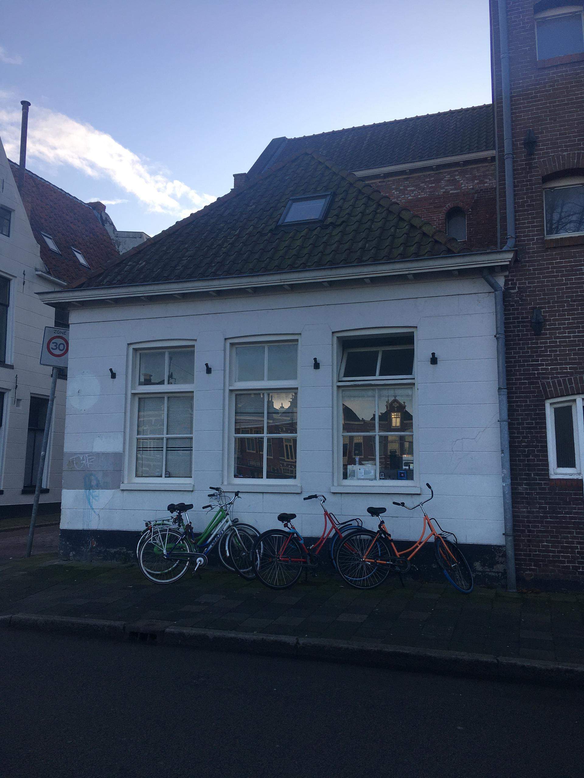 Afbeelding 1 van 8