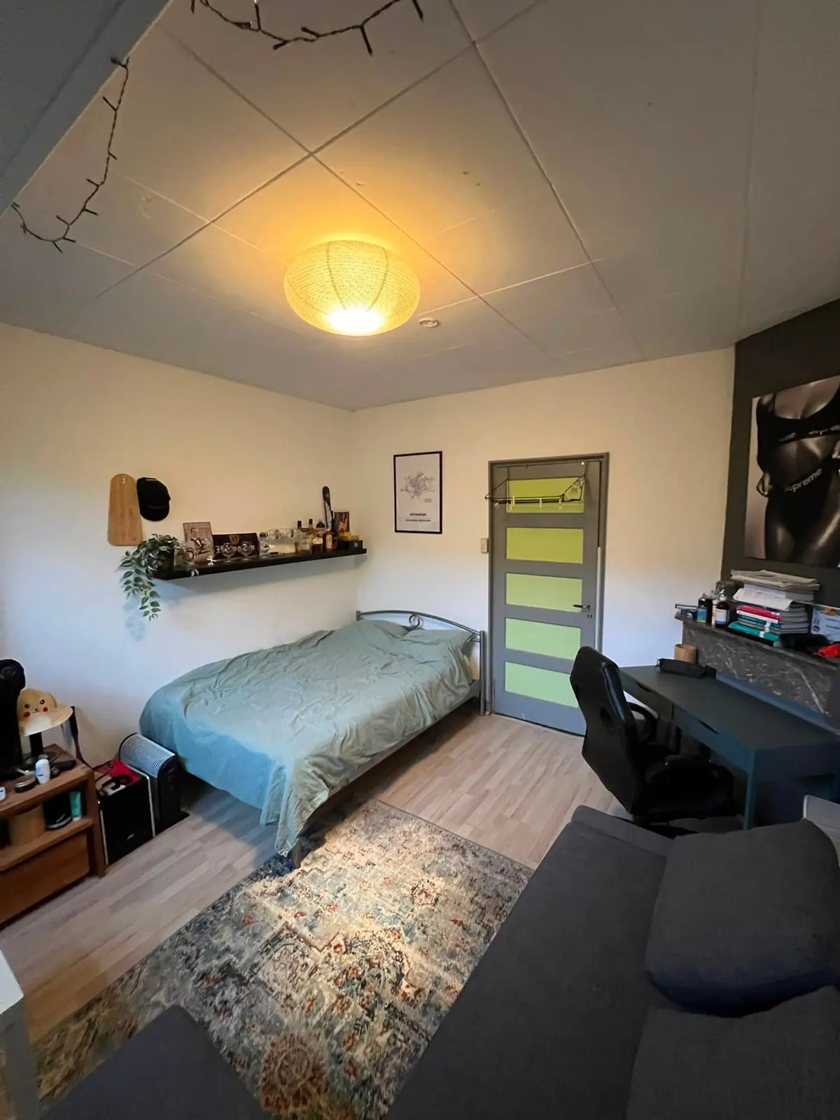 Image 2 of 10