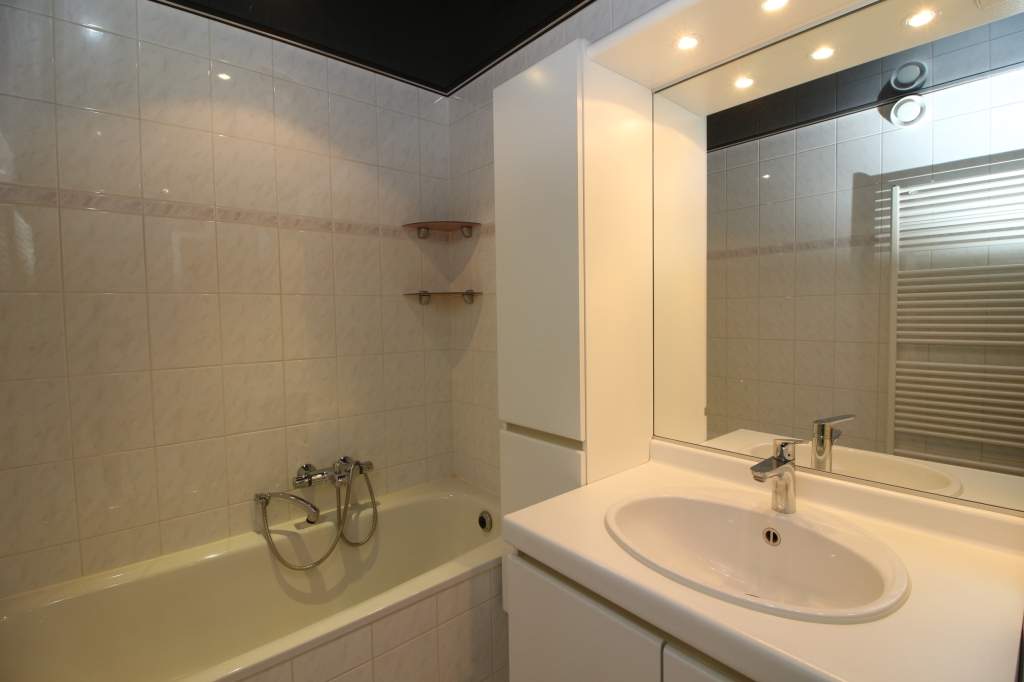 Image 20 of 29