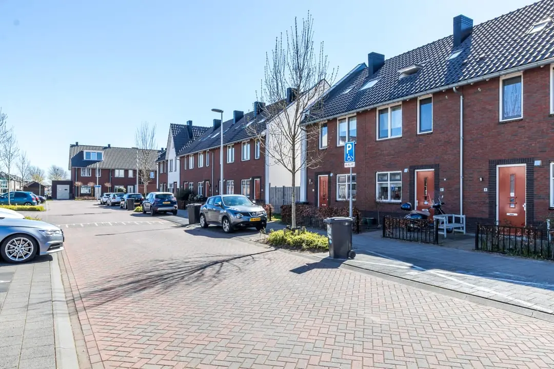 Afbeelding 2 van 6