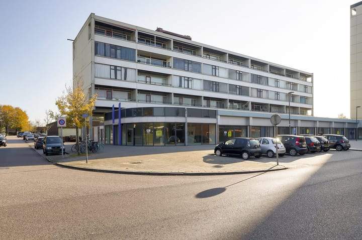 Bild 1 von 18