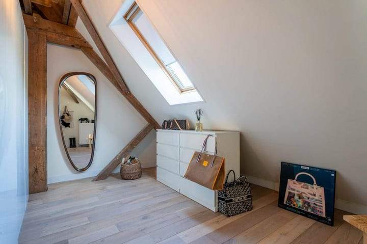 Image 25 sur 44