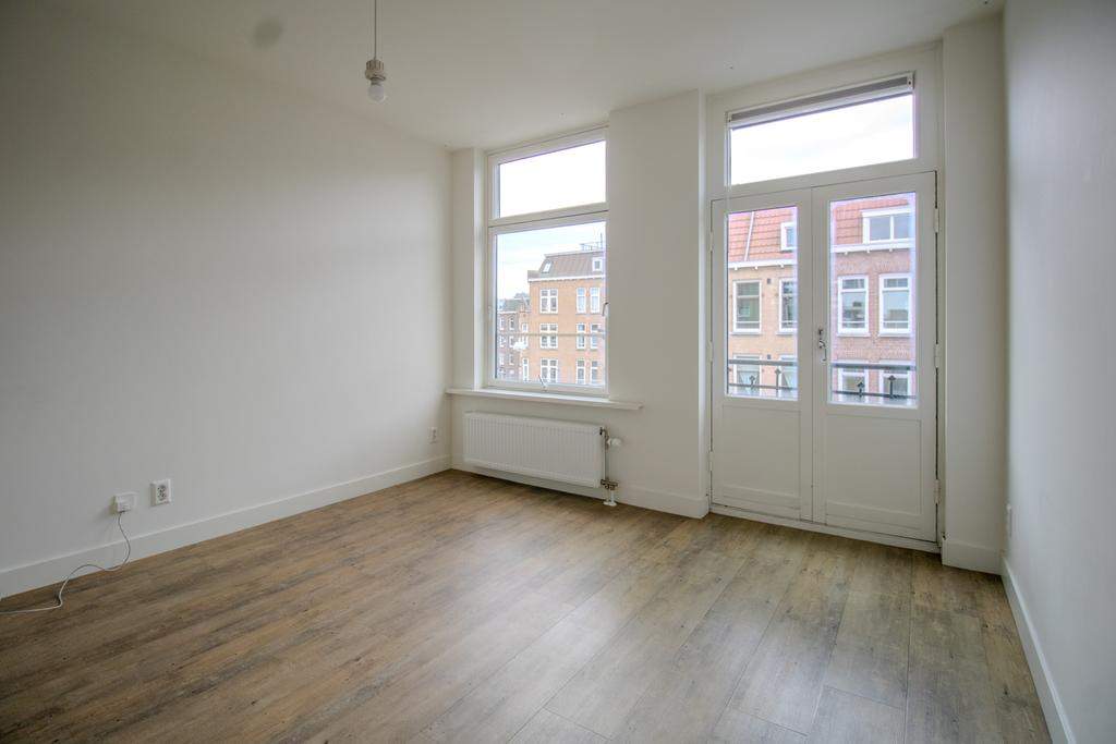 Image 3 of 25