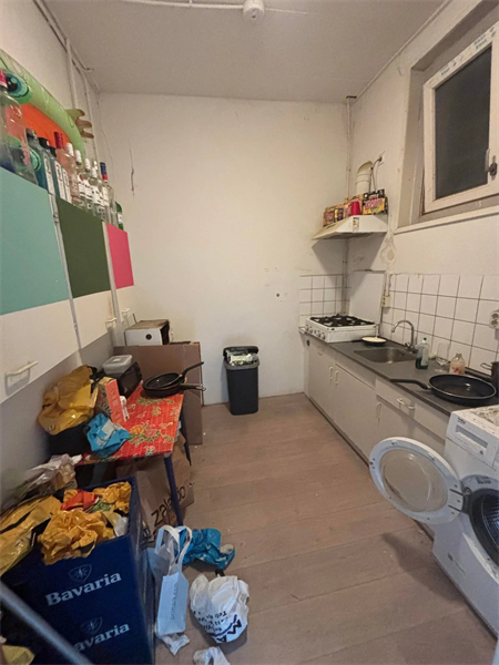 Image 2 of 9