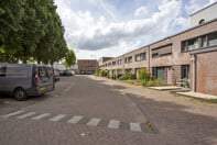 Afbeelding 2 van 2