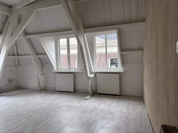 Bild 1 von 10