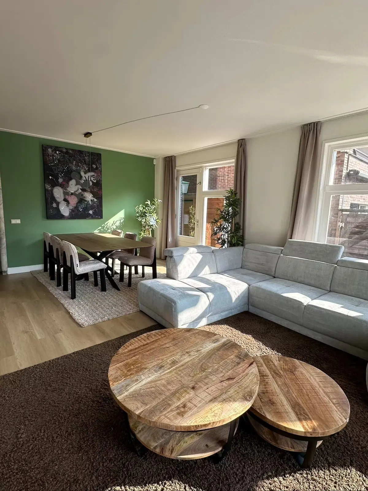Image 5 of 19