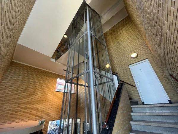 Image 5 of 7