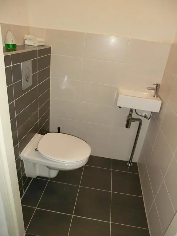 Image 12 of 14