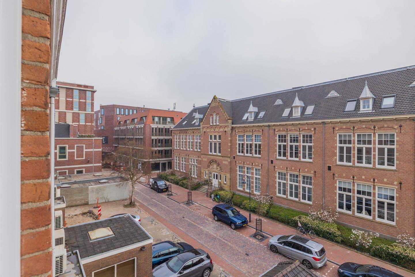 Image 29 of 32