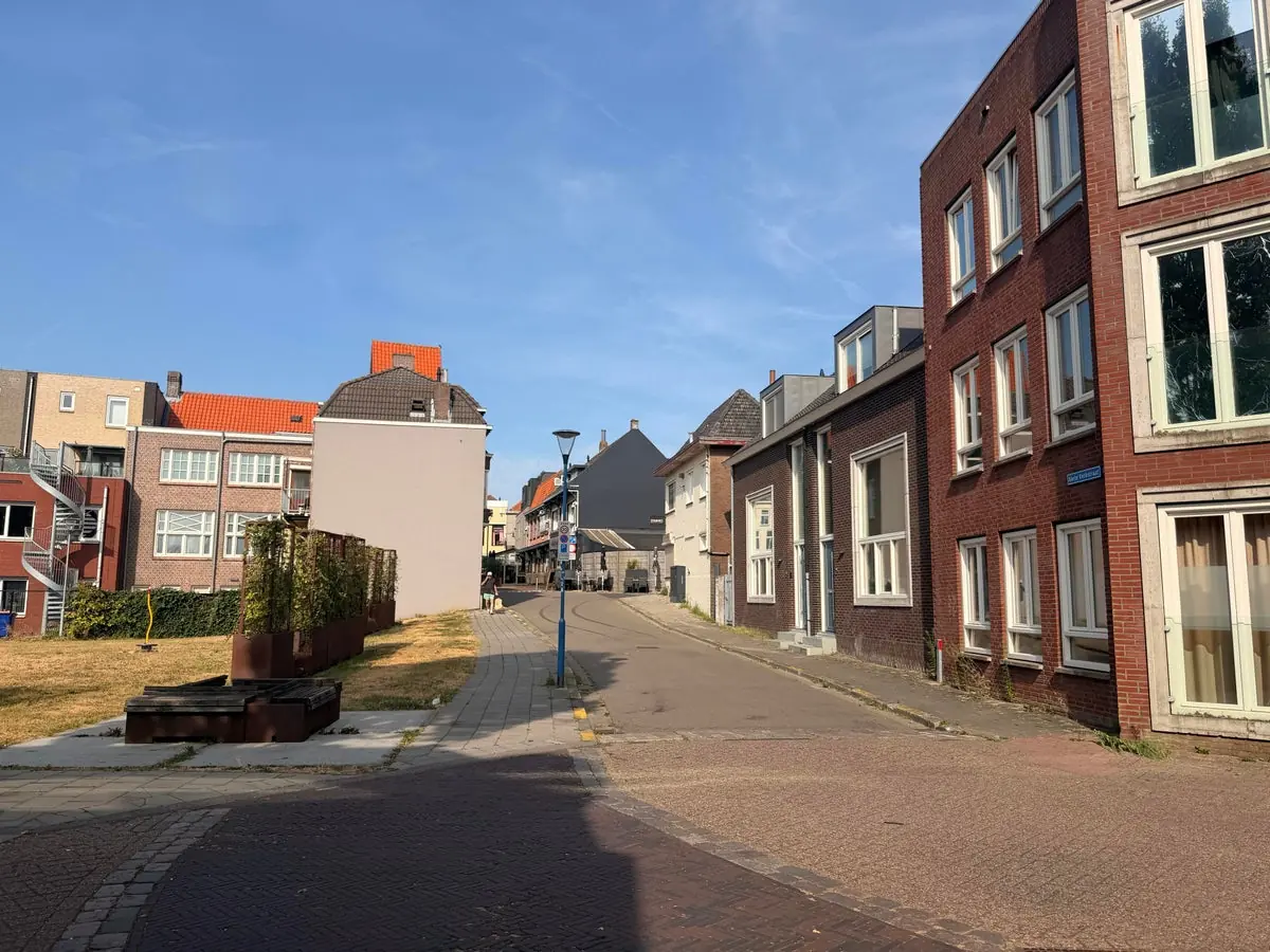 Image 15 of 16
