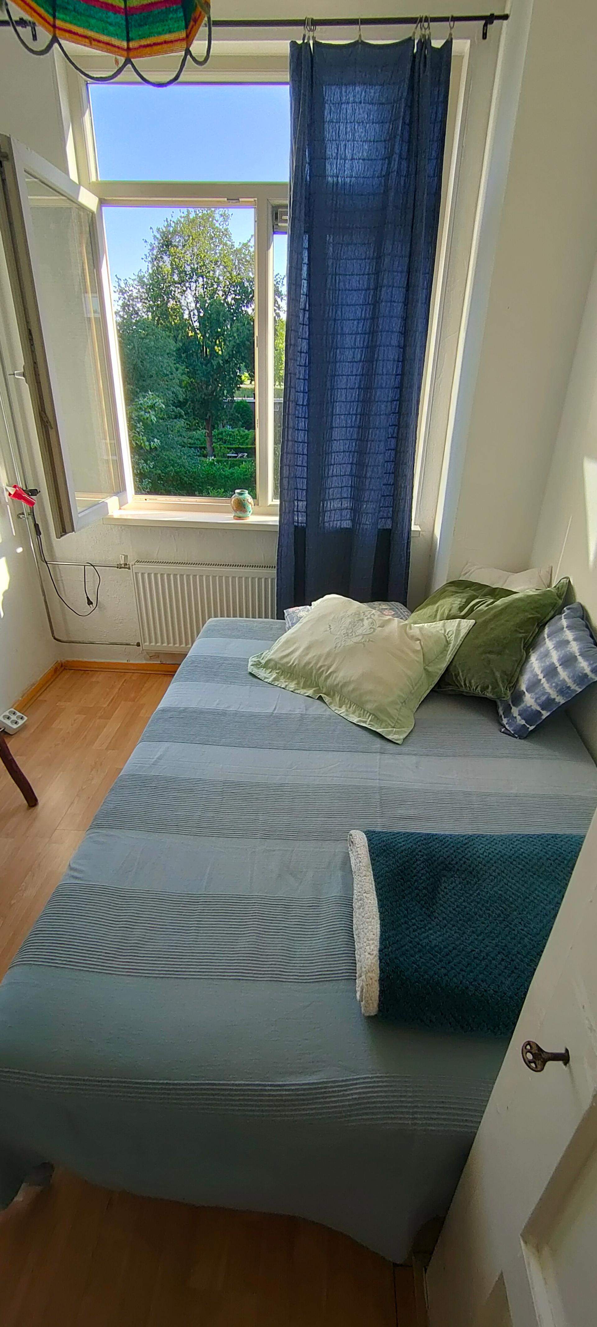 Bild 1 von 3
