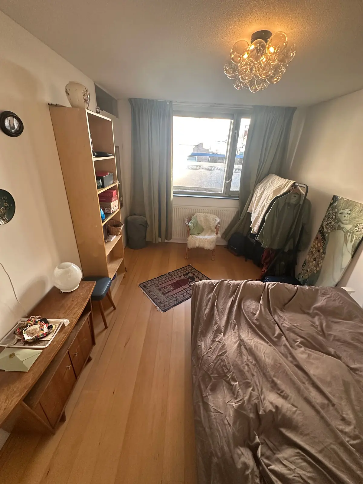 Image 4 of 9
