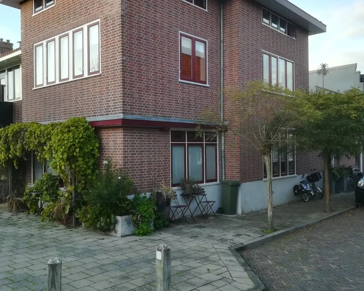 Image 9 of 10