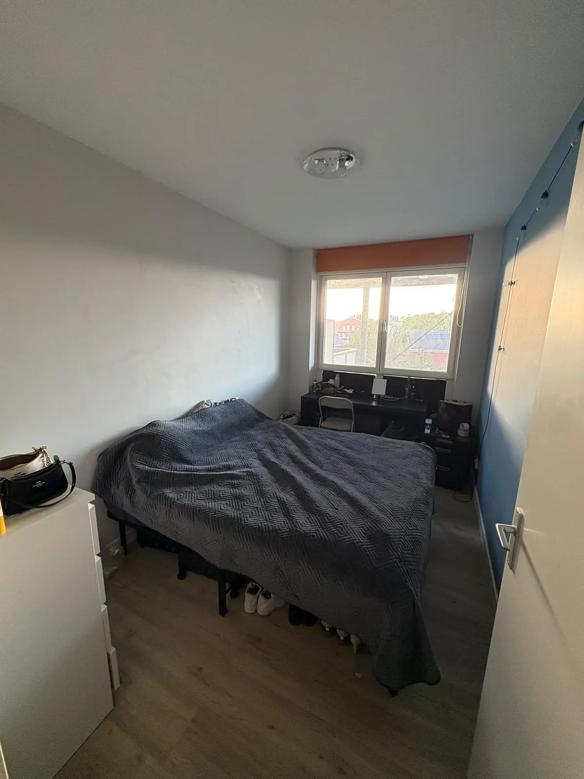 Image 2 of 10