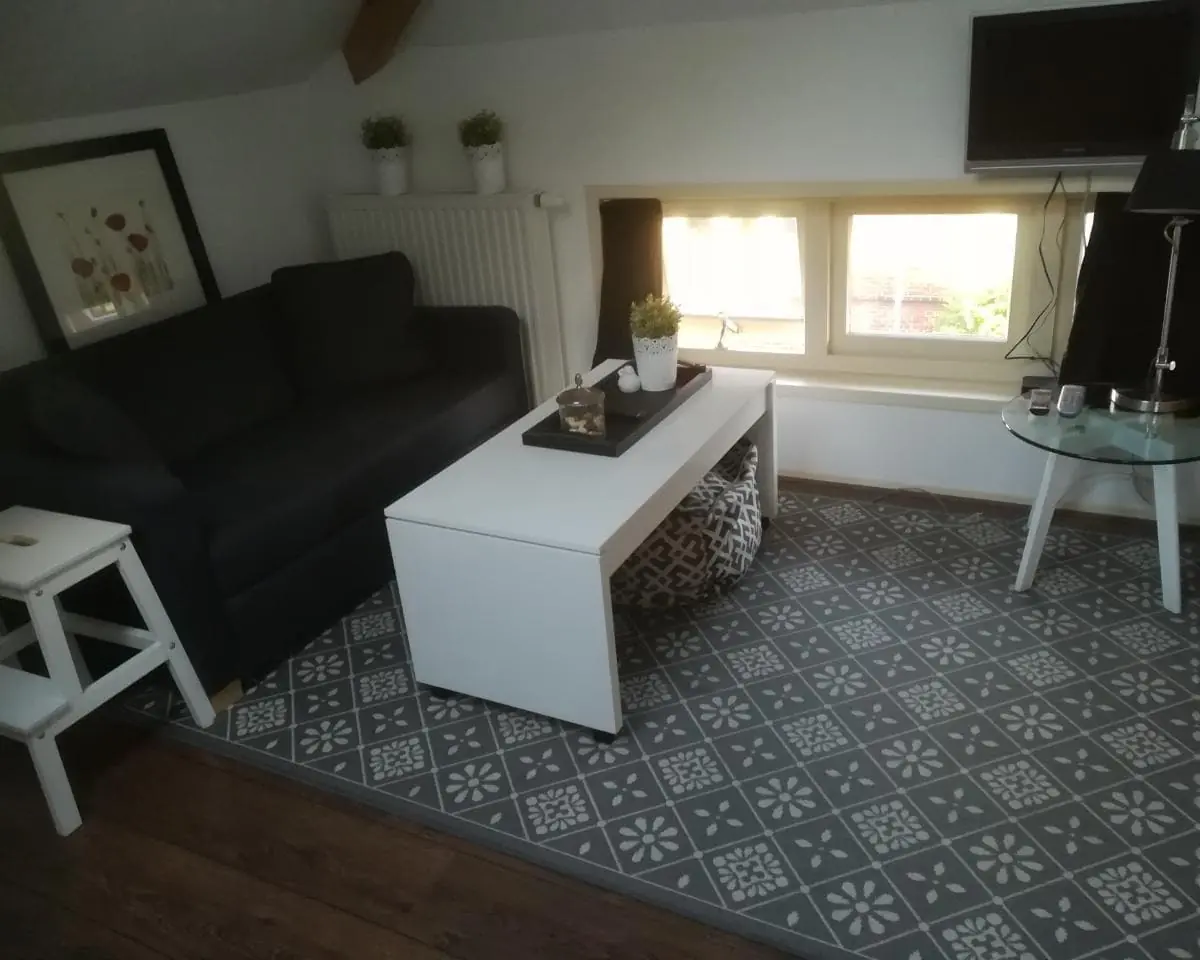 Image 7 of 10