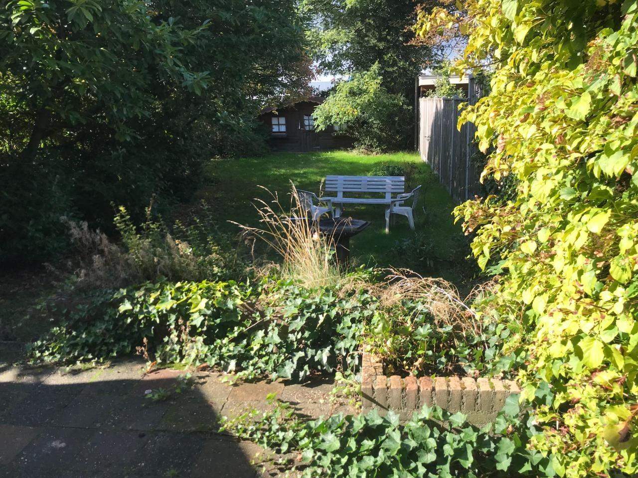 Image 3 of 10