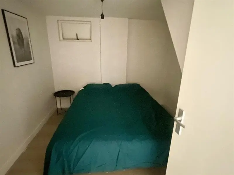Image 10 of 11