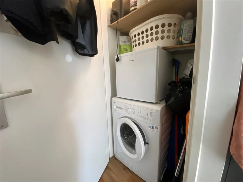 Image 6 of 8
