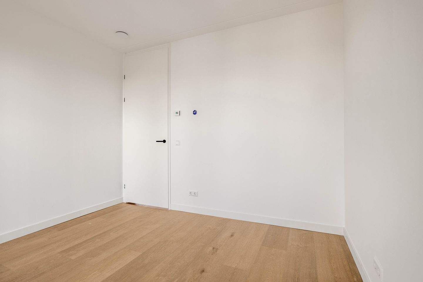 Image 14 of 29