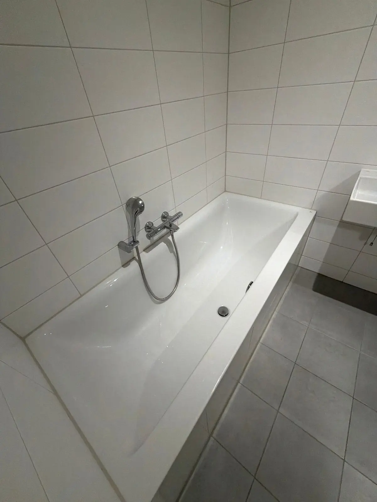Image 12 of 28