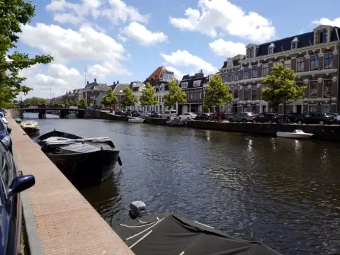 Zimmer Nieuwe Gracht, Haarlem - Stationsbuurt/Oude Stad