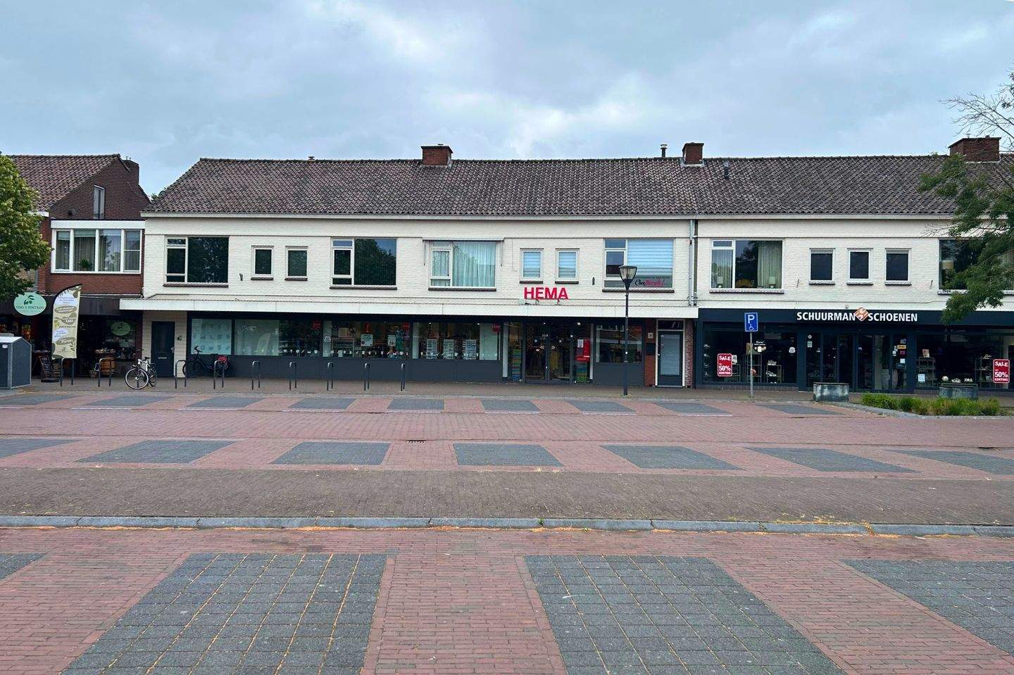 Image 10 of 10