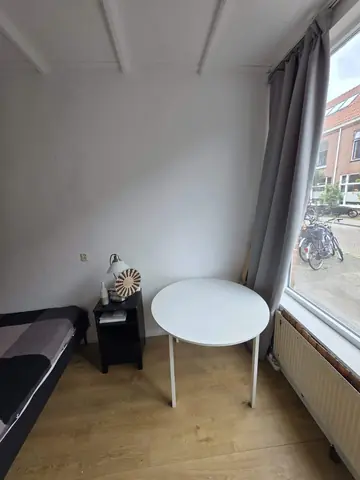 Chambre meublée Van Lennepstraat, Utrecht - À louer