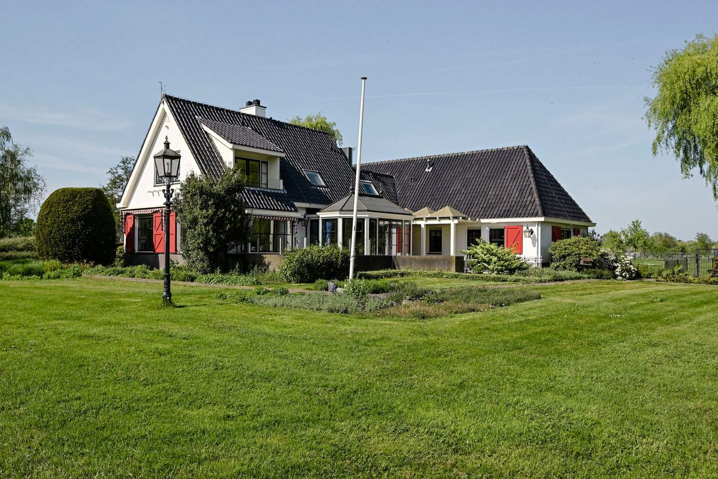 Afbeelding 1 van 12